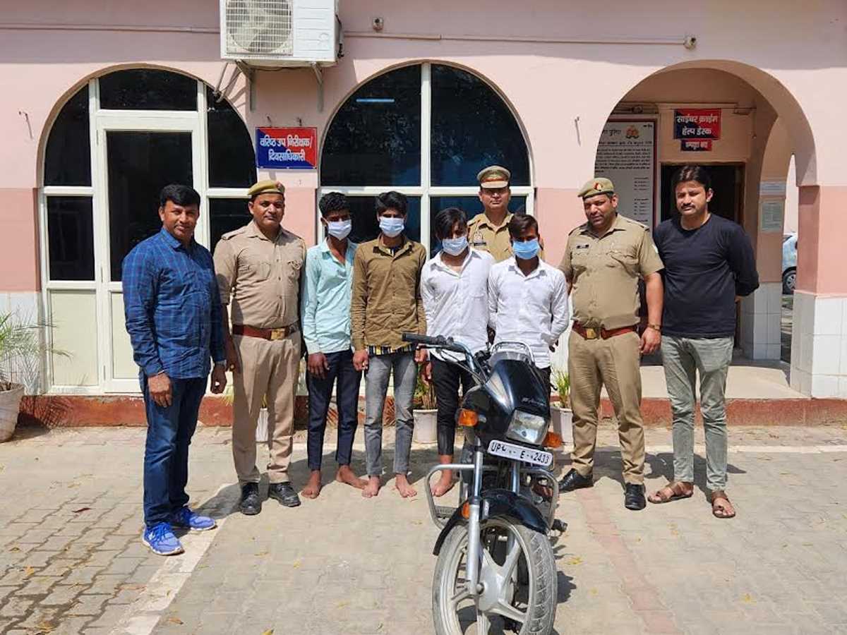 जन सुविधा केन्द्र में लूट के बहत्तर घंटे में चार बदमाश गिरफ्तार